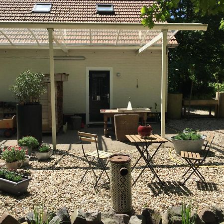 Beej Potters Bed and Breakfast Weert Exteriör bild