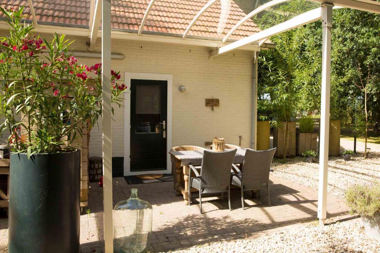 Beej Potters Bed and Breakfast Weert Exteriör bild